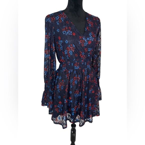 NWOT DISNEY PRINCESS WOMENS BLUE FLORAL LACE LONG SLEEVE V-NECK DRESS SIZE SMALL - Picture 8 of 11